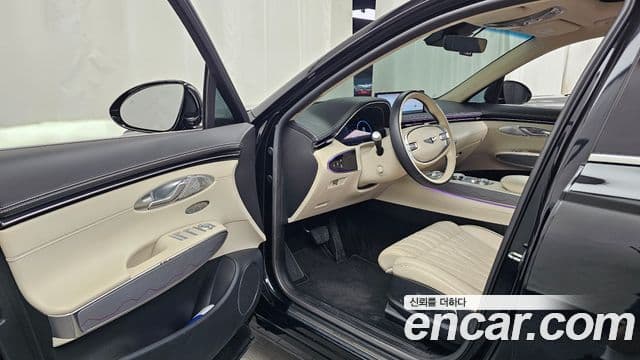 Genesis GV70 2021 — Şəkil 10/20