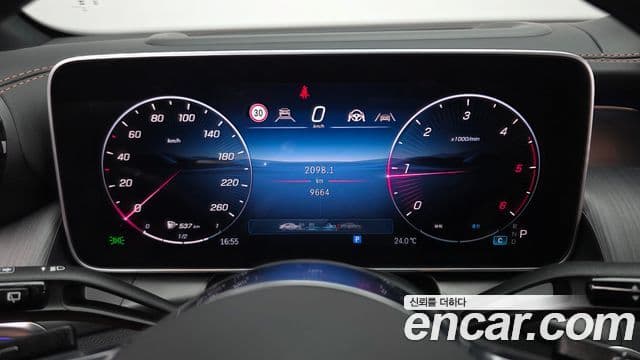 Mercedes-Benz GLC-Class 2025 — ფოტო 8/20