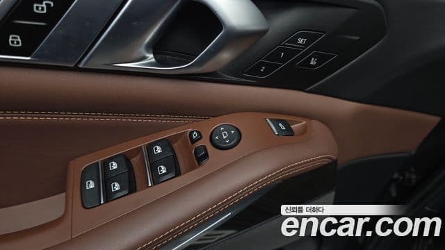 BMW X5 2023 — Photo 13/31