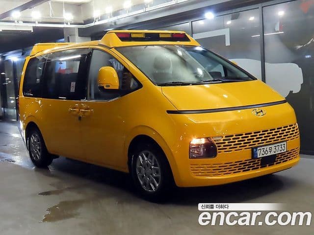 Hyundai Staria 2024 — ფოტო 20/20
