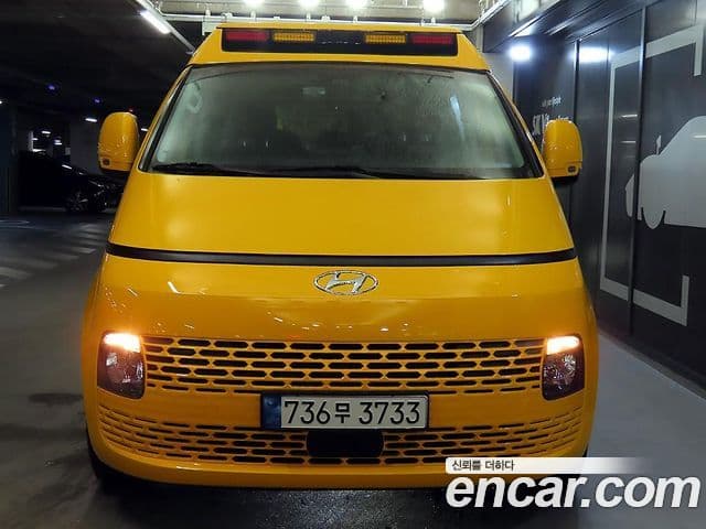 Hyundai Staria 2024 — ფოტო 2/20