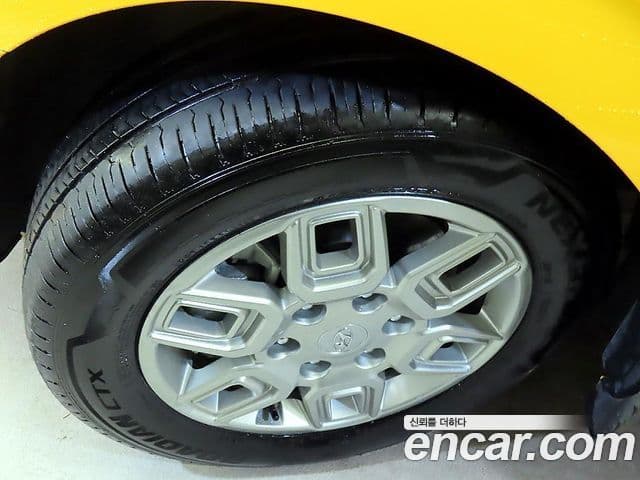 Hyundai Staria 2024 — ფოტო 4/20