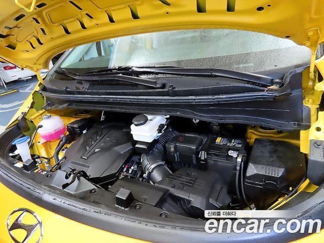 Hyundai Staria 2024 — ფოტო 5/20