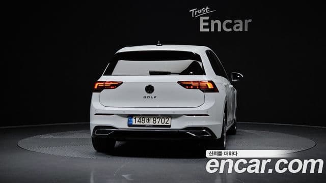 Volkswagen Golf 2022 — ფოტო 4/20