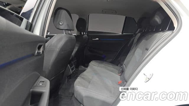 Volkswagen Golf 2022 — ფოტო 12/20