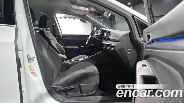 Volkswagen Golf 2022 — Şəkil 18/30