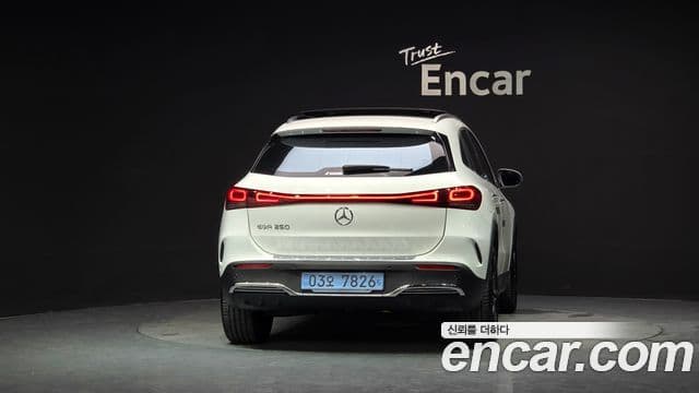 Mercedes-Benz EQA 2024 — ფოტო 27/31