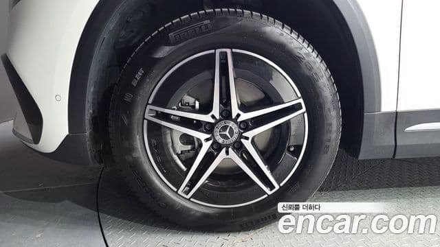 Mercedes-Benz EQA 2024 — ფოტო 17/31