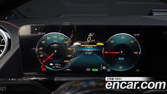 Mercedes-Benz EQA 2024 — ფოტო 23/31