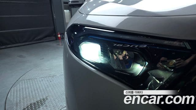 Mercedes-Benz EQA 2024 — ფოტო 20/31