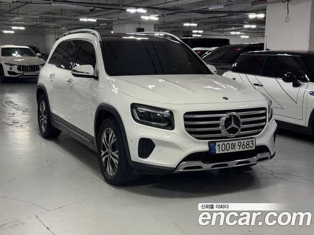 Mercedes-Benz GLB-Class 2024 — Фото 2/20
