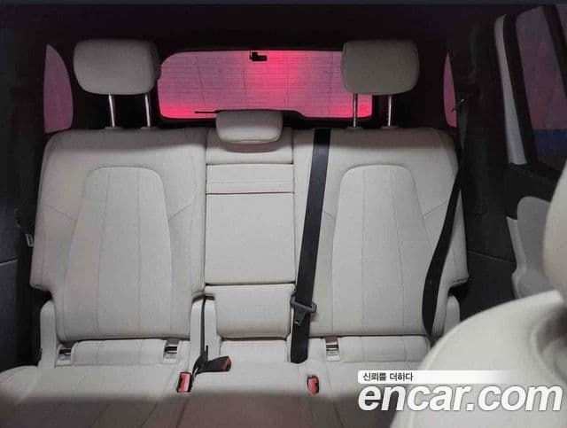 Mercedes-Benz GLB-Class 2024 — фото 15 из 20