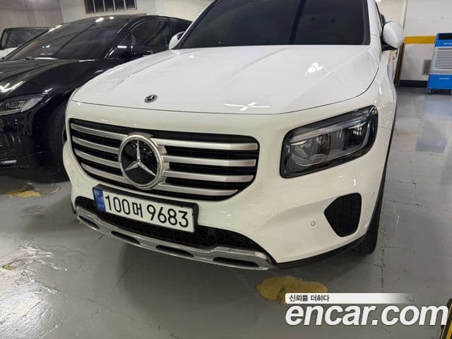 Mercedes-Benz GLB-Class 2024 — Фото 17/20