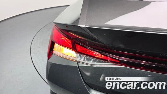 Hyundai The New Avante Hybrid 2020 — Şəkil 10/28