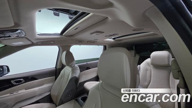 Kia Carnival 2025 — Фото 16/20