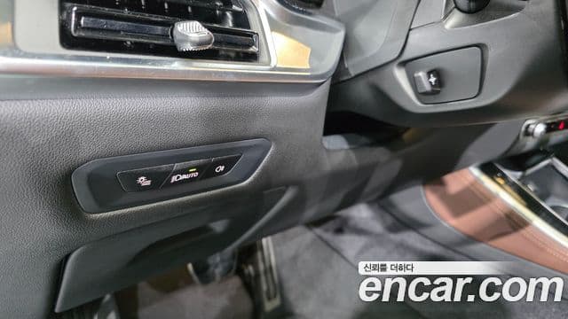 BMW X5 2025 — ფოტო 14/20