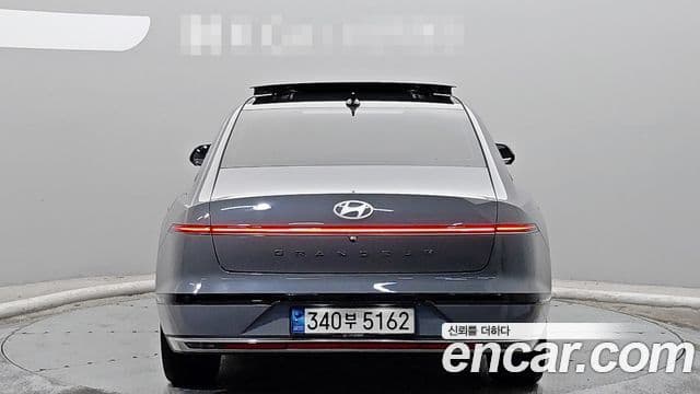 Hyundai Grandeur 2023 — ფოტო 7/20