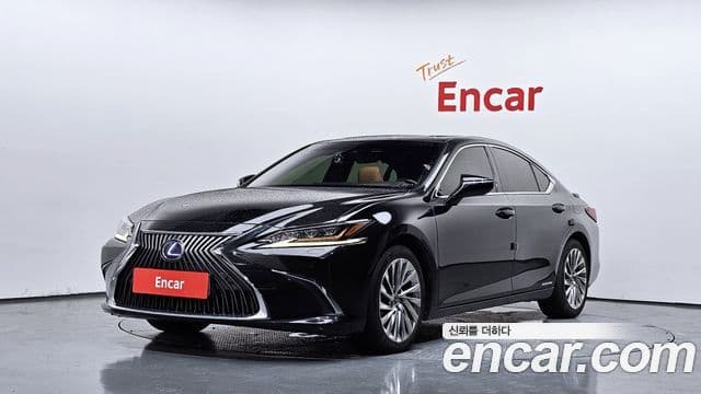 Lexus ES300h 2021 — Şəkil 1/20
