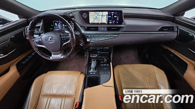 Lexus ES300h 2021 — Şəkil 7/20