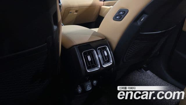 Kia Sorento 2021 — Şəkil 19/20