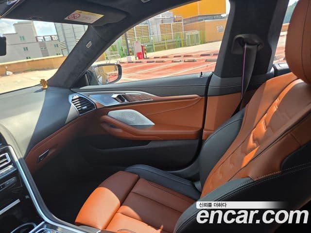 BMW 8 Series 2026 — Şəkil 10/20