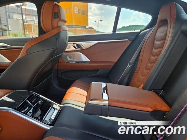 BMW 8 Series 2026 — Şəkil 12/20