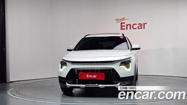 Kia Niro 2022 — ფოტო 3/20