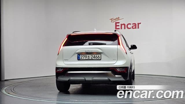 Kia Niro 2022 — ფოტო 4/20