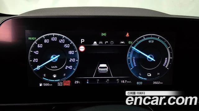 Kia Niro 2022 — ფოტო 8/20
