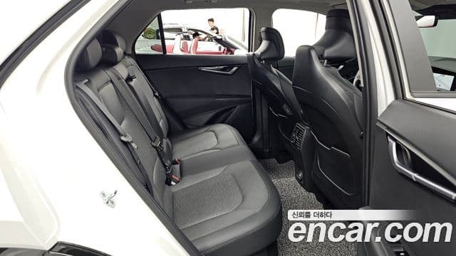 Kia Niro 2022 — ფოტო 12/20