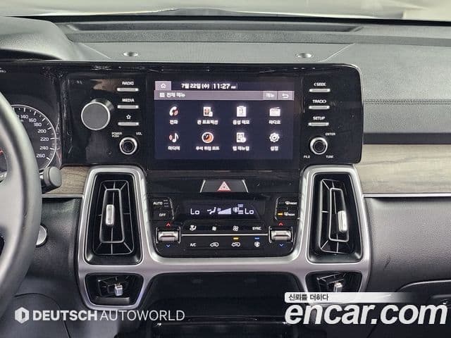 Kia Sorento 2023 — фото 13 из 20