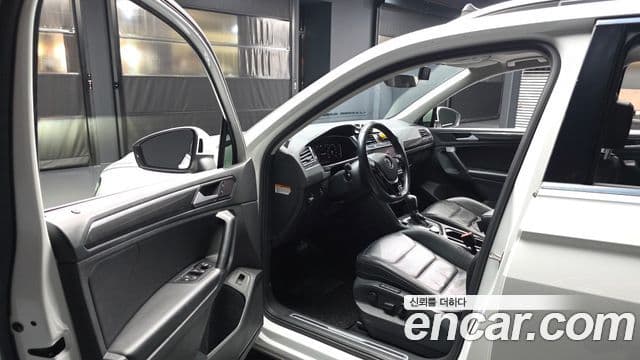 Volkswagen Tiguan 2020 — Şəkil 10/20