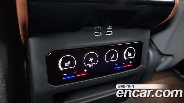 BMW 5 Series 2025 — Photo 22/33
