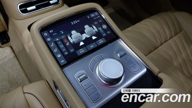Genesis G90 2022 — ფოტო 18/20