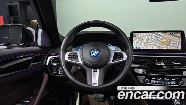 BMW 5 Series 2022 — ფოტო 12/20
