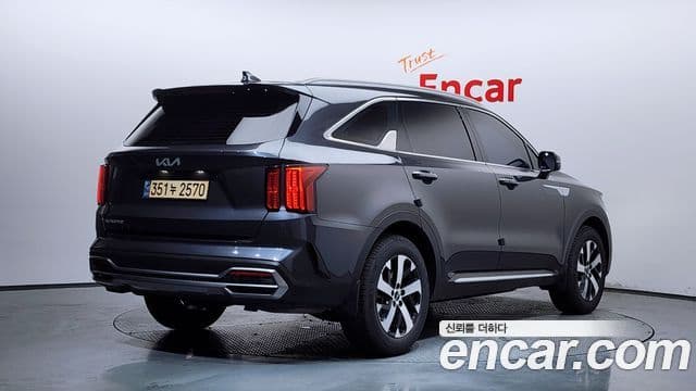 Kia Sorento 2023 — Şəkil 2/20