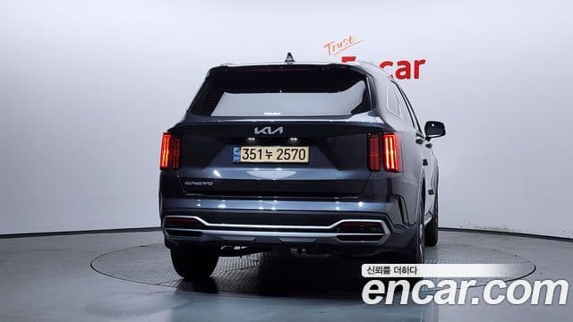 Kia Sorento 2023 — Şəkil 4/20