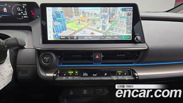 Toyota Prius 2024 — ფოტო 12/20