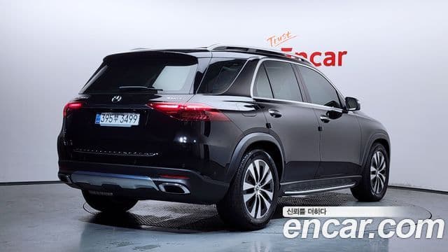 Mercedes-Benz GLE-Class 2024 — Photo 11/34