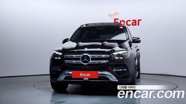 Mercedes-Benz GLE-Class 2024 — Photo 22/34