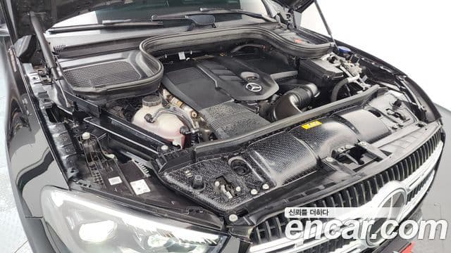 Mercedes-Benz GLE-Class 2024 — Photo 25/34