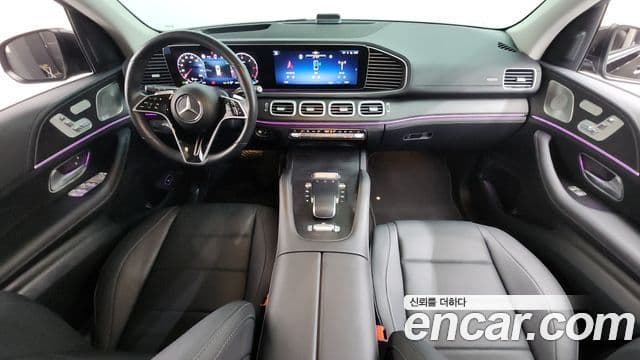 Mercedes-Benz GLE-Class 2024 — Photo 32/34