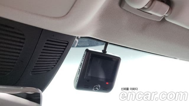 Mercedes-Benz GLE-Class 2024 — Photo 27/34