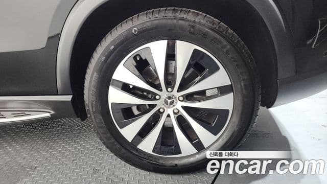Mercedes-Benz GLE-Class 2024 — Photo 10/34
