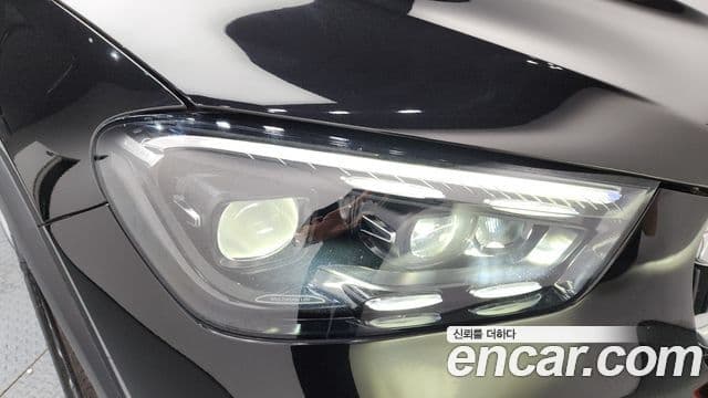 Mercedes-Benz GLE-Class 2024 — Photo 20/34