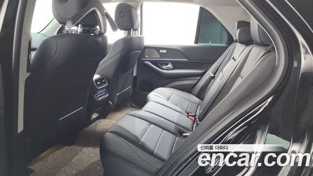 Mercedes-Benz GLE-Class 2024 — Photo 7/34