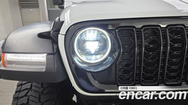 Jeep Wrangler 2020 — Şəkil 16/30