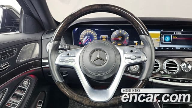 Mercedes-Benz S-Class 2019 — ფოტო 14/20