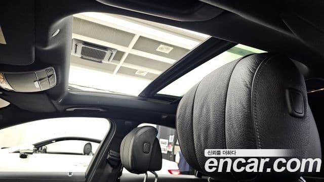 Mercedes-Benz S-Class 2019 — ფოტო 19/20