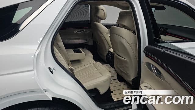 Genesis GV70 2024 — фото 12 из 20